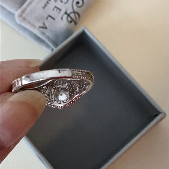 Ring - Picture 5 of 5